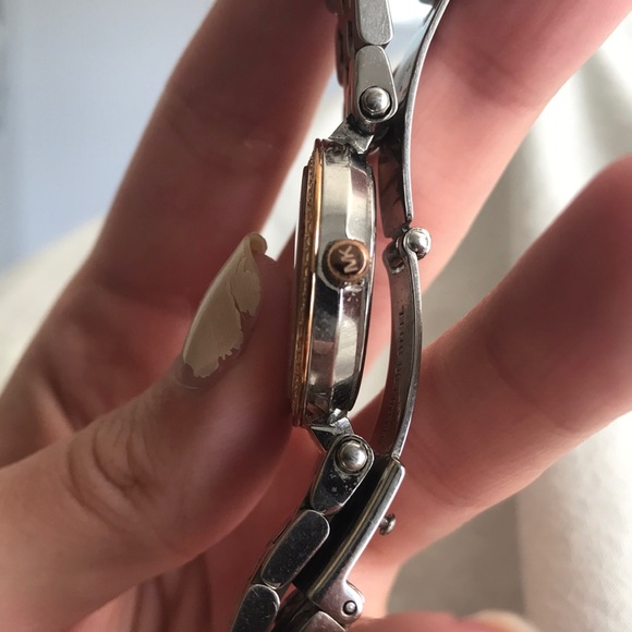 Michael kors watch - Picture 7 of 8